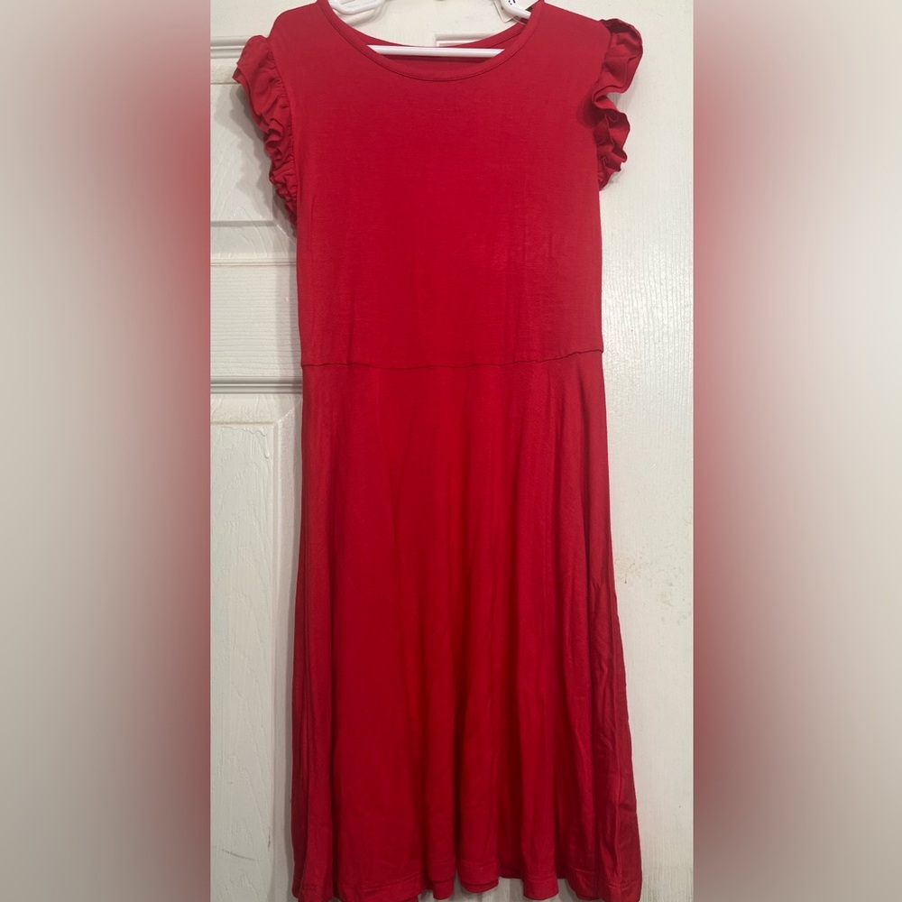 Girls dress ruffled sleeves,  beautiful!!!
